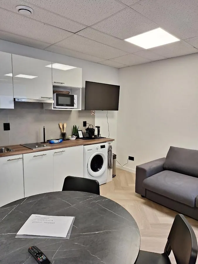 Perfect Studio 14 H Center Rotterdam 0*,